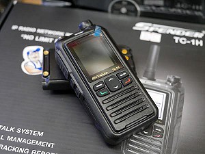 Top 7 máy bộ đàm cầm tay nên mua năm 2020